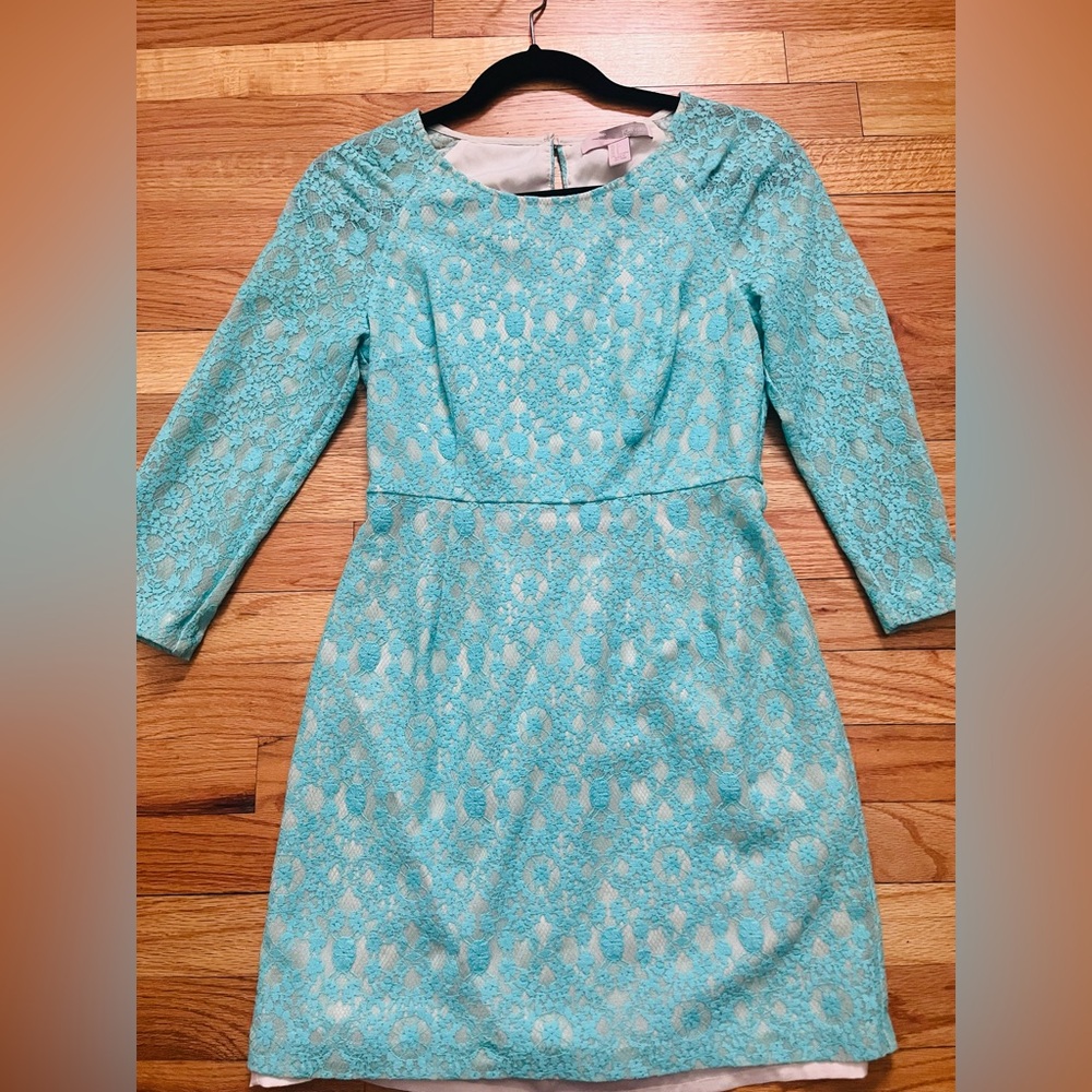 Beautiful mint green lace dress